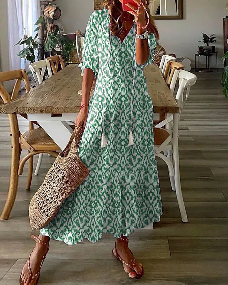 CASSIA™ - Flattering Floral Dress