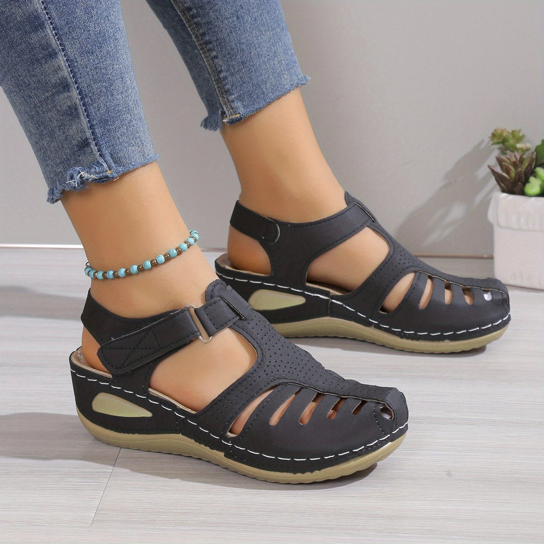 Leni – Comfort sandals with a gentle lift