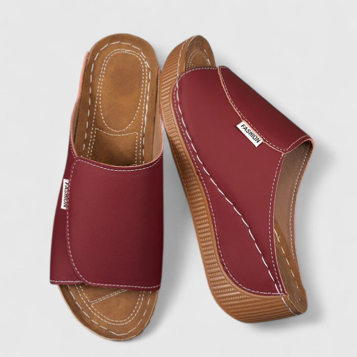 CELESTRIA | COMFORT SANDALS