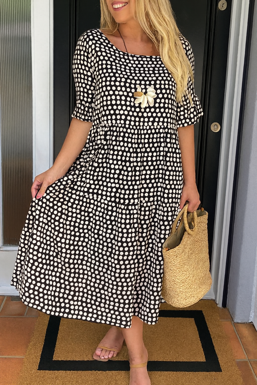 Zerelle | Short Sleeve Midi Dress