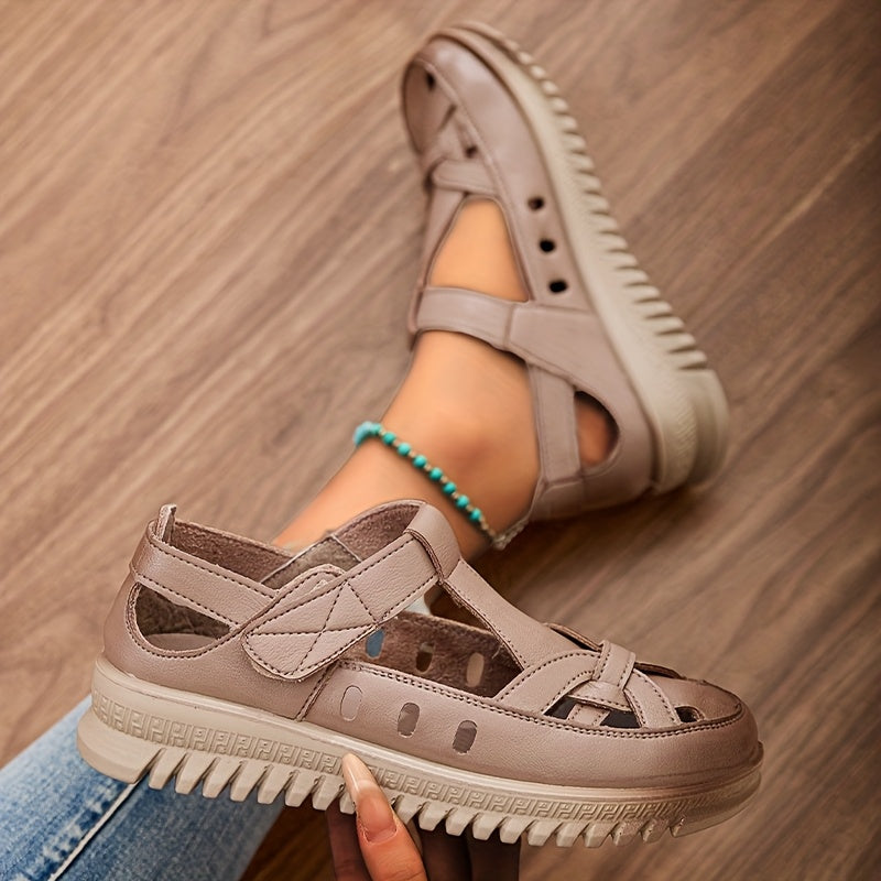 Mara – Comfortable sandals with a stable sole