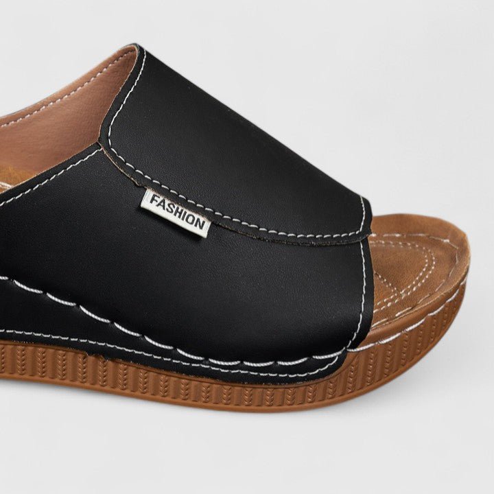 CELESTRIA | COMFORT SANDALS