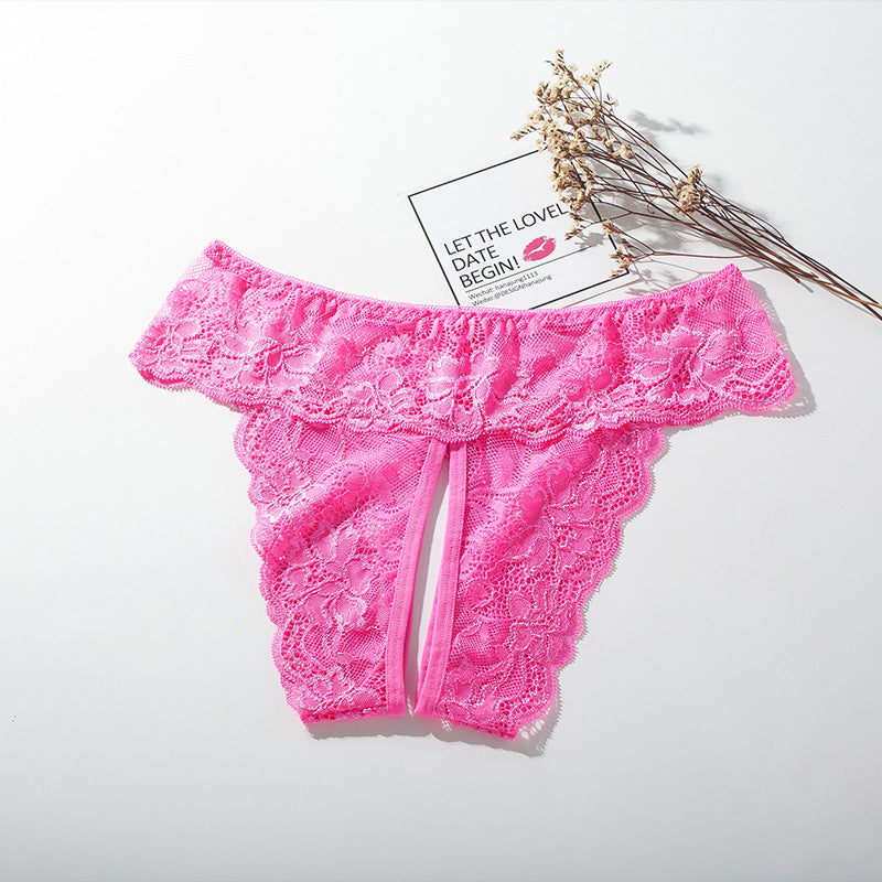 Colette | String en dentelle “peek-a-boo”