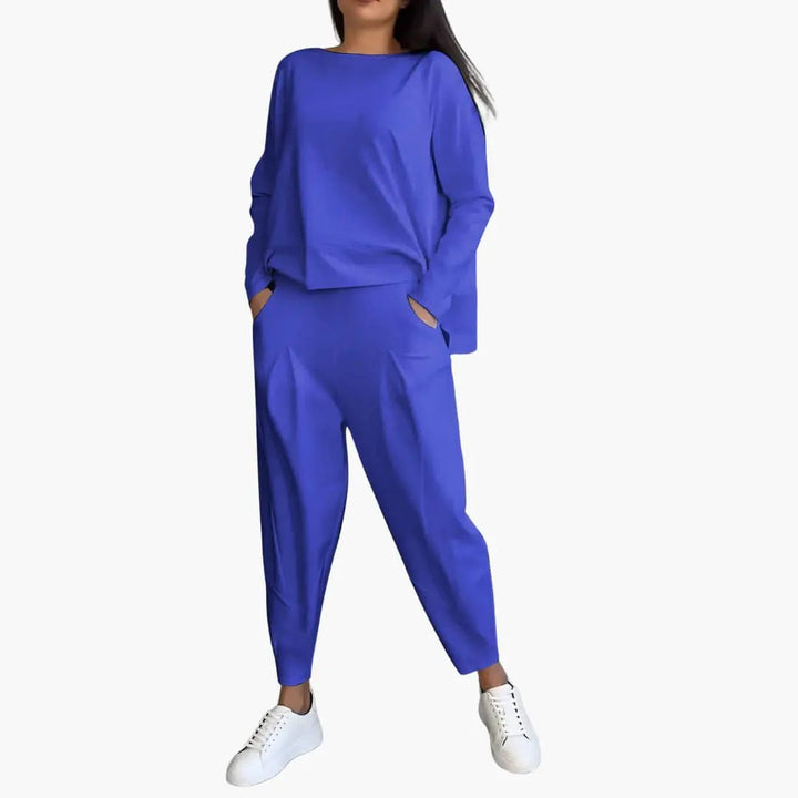 Thea | Two-piece set with round neck