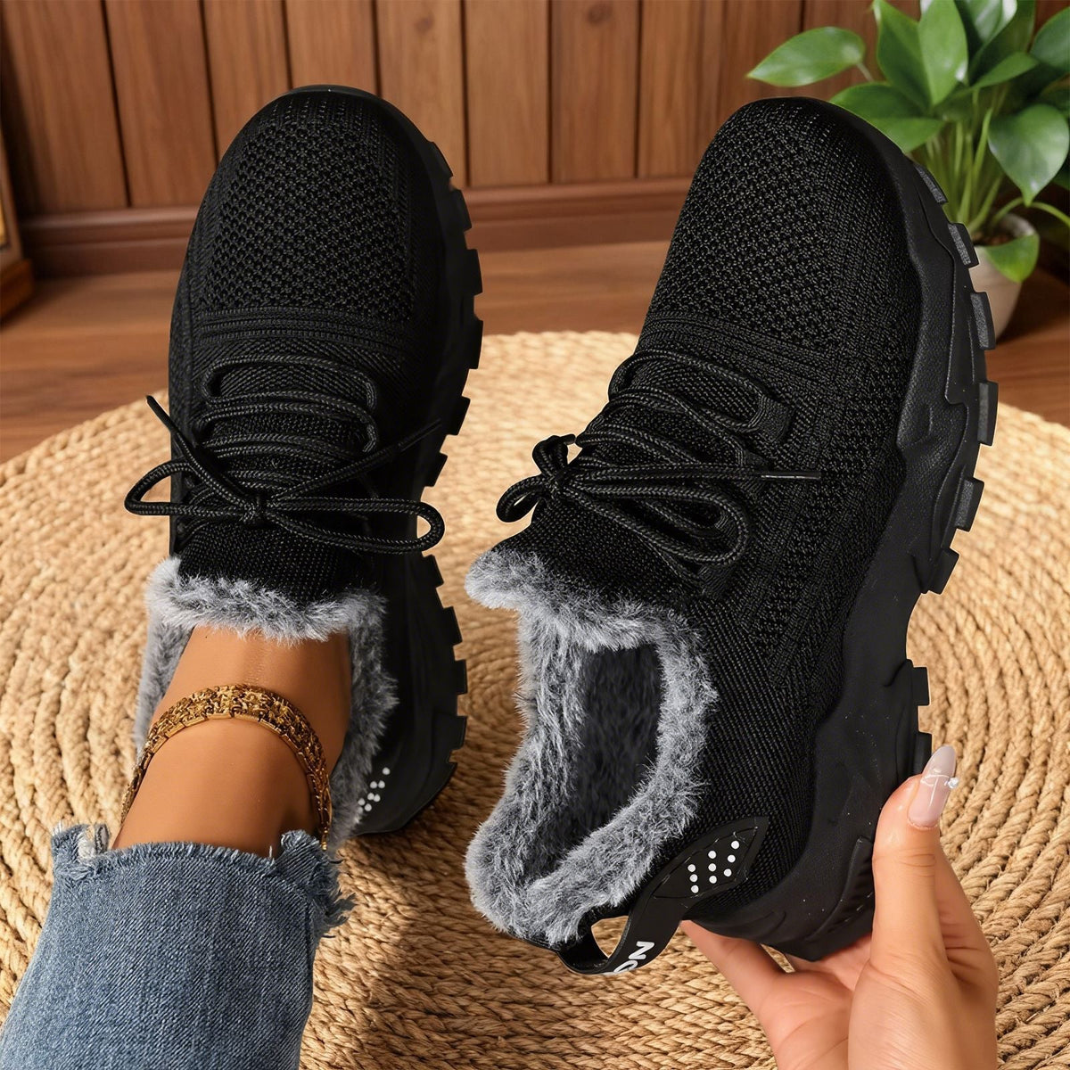 LUVIA | COMFORT SNEAKERS