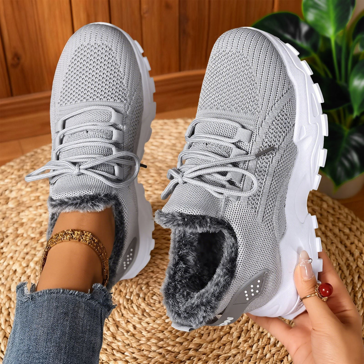 LUVIA | COMFORT SNEAKERS