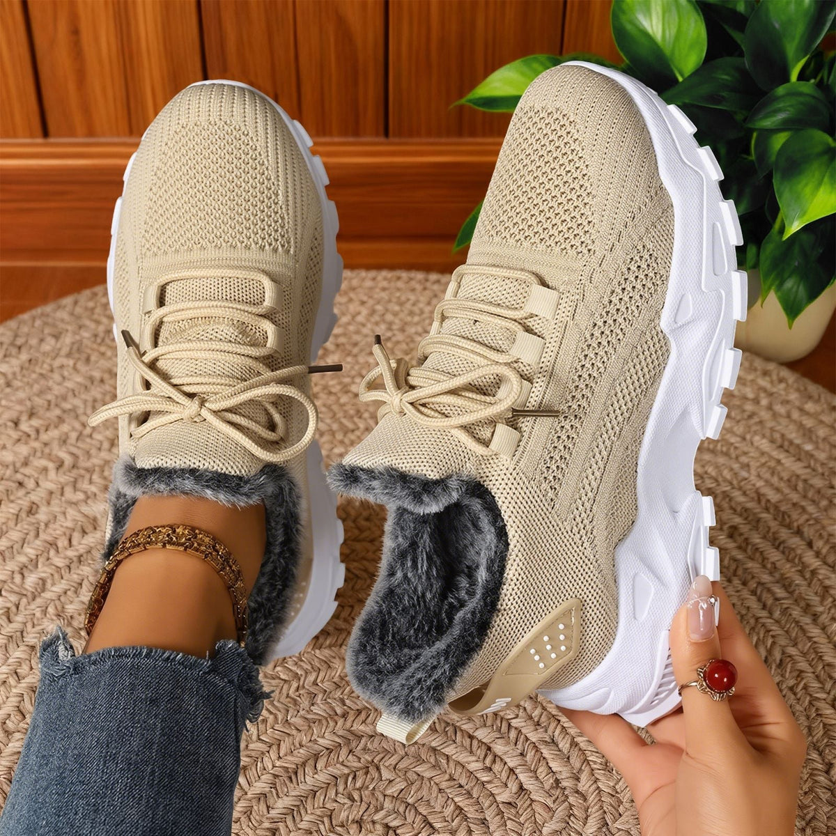 LUVIA | COMFORT SNEAKERS