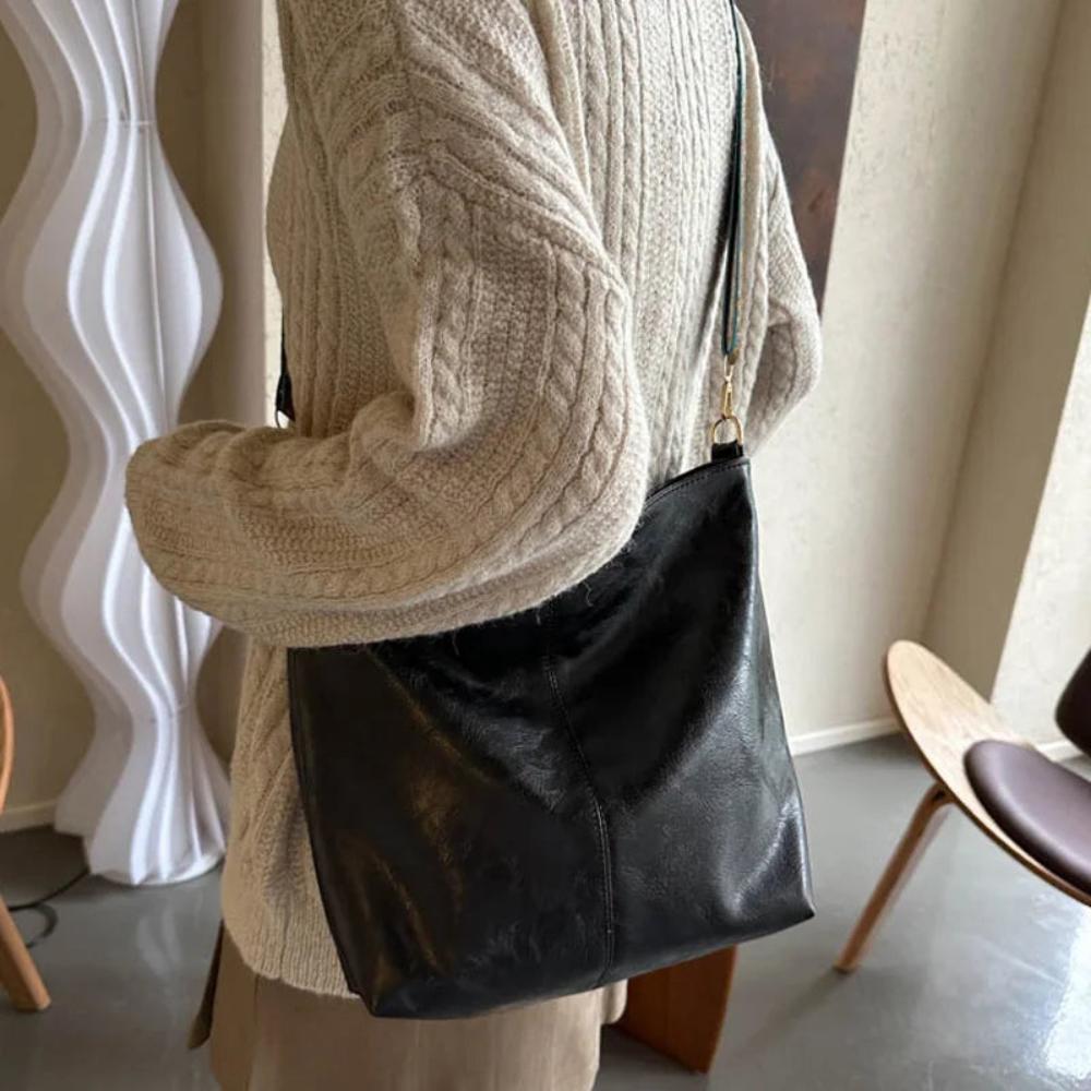 Linda - Vintage Charm Vegan Leather Shoulder Bag