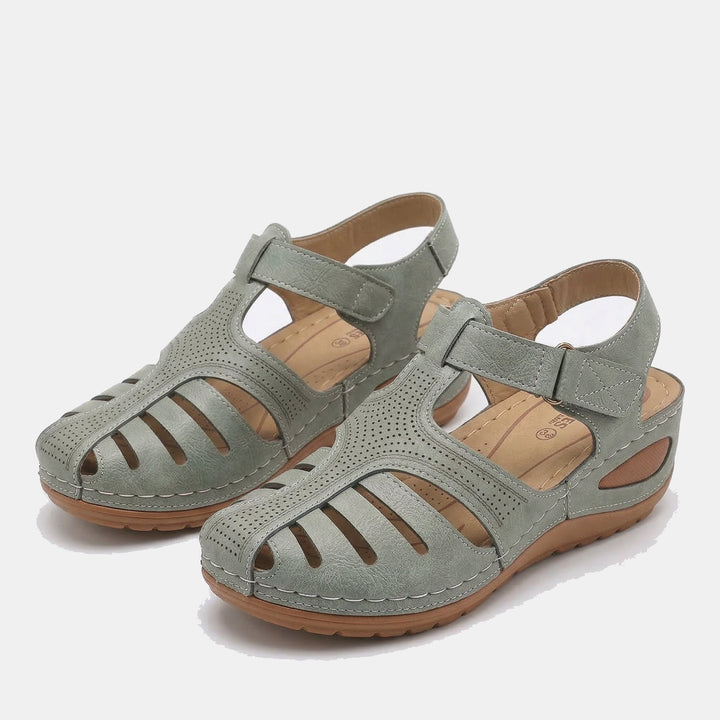 Leni – Comfort sandals with a gentle lift