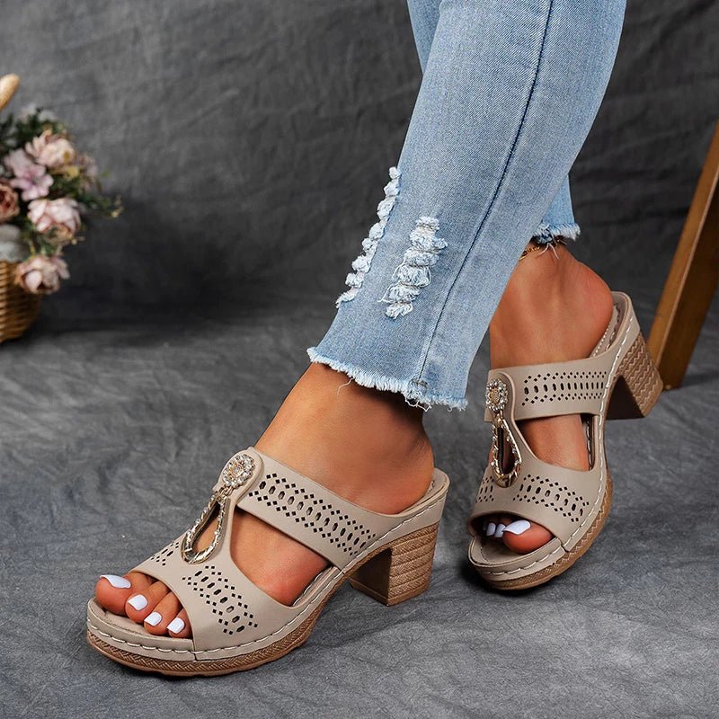 FAIITH | CHIC AND COMFORTABLE SANDALS