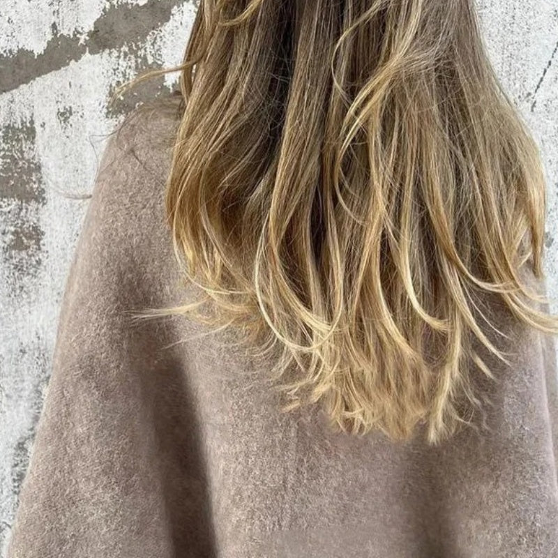 Elise™ - Veste courte avec des manches évasées chics